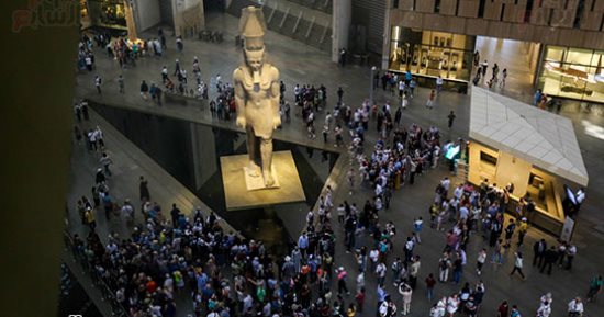 موقع أمريكي: مصر تشهد طفرة سياحية مع تدفق الآلاف لزيارة المتحف المصري الكبير