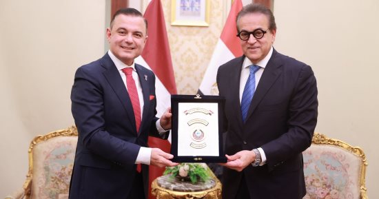 وزير الصحة يستقبل نظيره من جمهورية لاتفيا لتعزيز التعاون