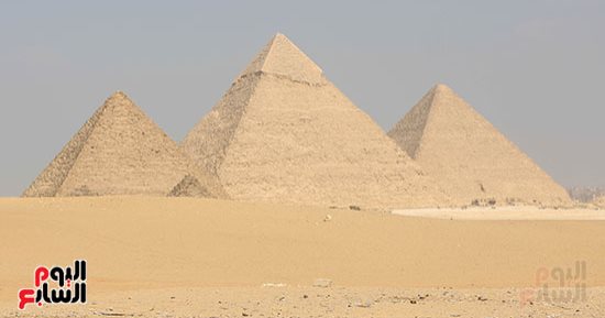 اكتشافات عجيبة عن أهرامات الجيزة.. مدخل خفى فى منقرع