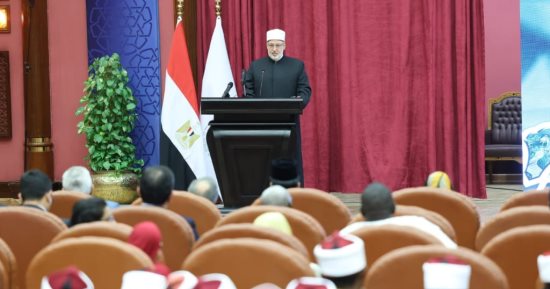 محمد الضوينى: الأزهر يعتز بطلابه الوافدين ويؤهلهم ليكونوا سفراء سلام فى العالم
