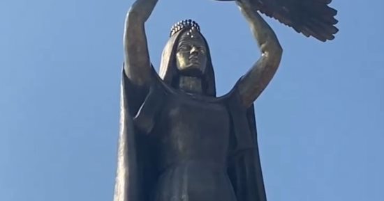 تعرف على أعمال الفنان عصام درويش بعد فوزه بجائزة السطان قابوس