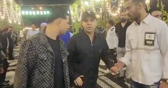 عمر كمال وسمسم شهاب يشاركان فى عزاء إسماعيل الليثى