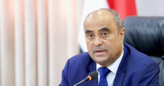 رئيس الوزراء اليمنى يؤكد حرص بلاده على توسيع آفاق التعاون مع فرنسا