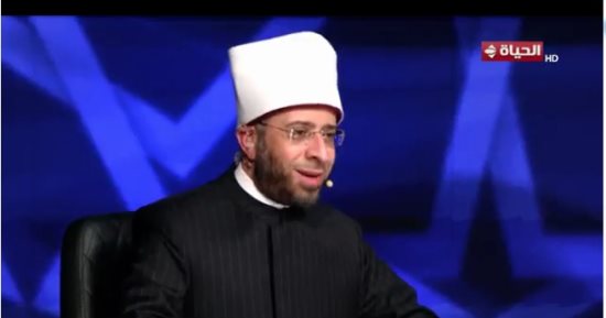 وزير الأوقاف للمتسابق خالد عطية: نري فيك مستقبلا مشرقا فى عالم التلاوة