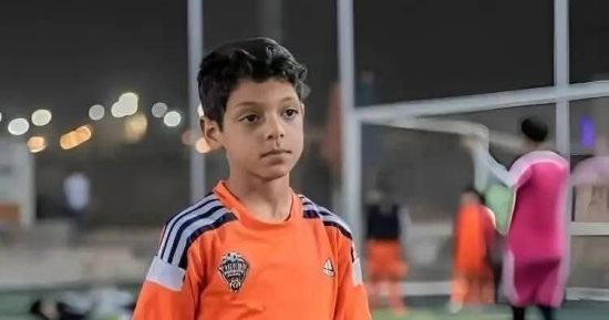 رسالة مؤثرة من نجل محمد صبرى: "هحقق حلمك يا بابا وأكون أحسن لاعب فى مصر"