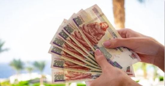 التحصيل بأى طريقة.. كيف تحولت تطبيقات القروض إلى كابوس يطارد العملاء بالتهديد والفضائح؟ متضرر: قالولى اطلع اشحت من الجيران.. ومحصل سابق: الشركات بريئة من أى تعليمات للترهيب.. ويؤكد: المحصلون يفرضون أسلوبهم 