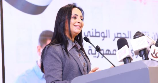 وزيرة التضامن تمنح 10 موظفين عمرة و2 أقباط مكافأة للمشاركة فى حصر الحضانات