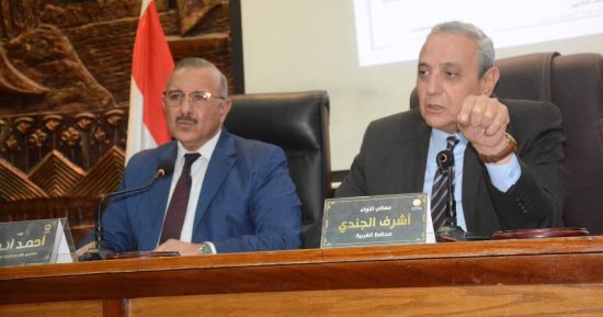 محافظ الغربية يعقد اجتماعًا عاجلًا لضبط منظومة التراخيص