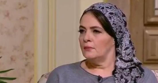 من حلم الفرنسية إلى خوذة السلام.. اللواء ناهد الواحى تروى لليوم السابع حكاية «أم جندى مقاتل».. أول مصرية بقوات حفظ السلام: حملت السلاح دفاعا عن الوطن.. واحتضنت بناتى بقلب أم.. وتؤكد: انا ضابط حاسم وست بيت شاطرة