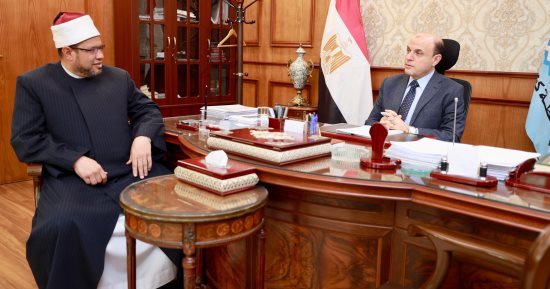 محافظ كفر الشيخ يناقش جهود مبادرة صحح مفاهيمك وحماية الشباب من الأفكار المغلوطة