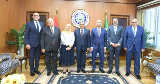 محافظ الدقهلية يستقبل الرئيس التنفيذى للبنك الزراعى لتعزيز دعم المزارعين