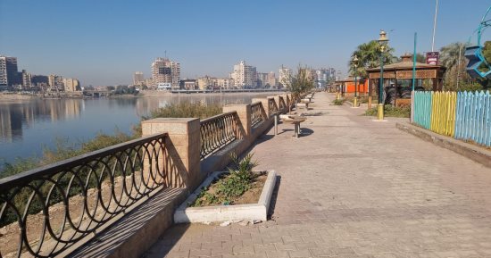 اعرف بلدك.. ممشى أهل سوهاج كورنيش الحياة على ضفاف النيل.. صور  