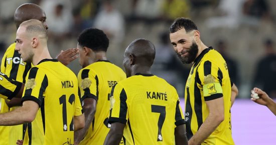 ضمك ضد الاتحاد.. بنزيما يقود هجوم العميد في الدوري السعودي