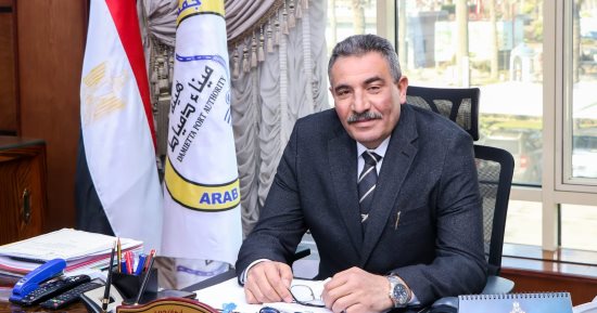 ميناء دمياط بوابة مصر الذكية إلى العالم.. رئيس الهيئة: نسعى لزيادة حصة الميناء من تجارة الترانزيت واستقطاب أحدث السفن العالمية.. نفتح الأبواب للاستثمار الصناعي واللوجستي..  ونعيد رسم خريطة القطاع بالمنطقة