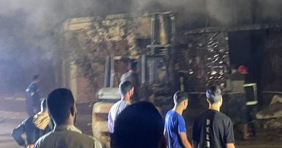 السيطرة على حريق محدود بمخلفات مصنع غزل ونسيج فى العاشر من رمضان