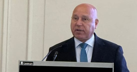 كامل الوزير: اتفاقية تاريخية للنقل البحري مع إريتريا