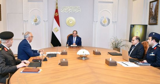 الرئيس السيسى يشدد على إزالة جميع التعديات على مجرى نهر النيل 