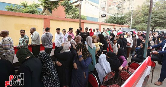 بدء ثانى أيام التصويت بالمرحلة الثانية لانتخابات مجلس النواب فى 13 محافظة