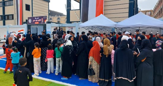 إقبال كبير على لجنة مدرسة جواد حسني الابتدائية بمحافظة الإسماعيلية.. صور