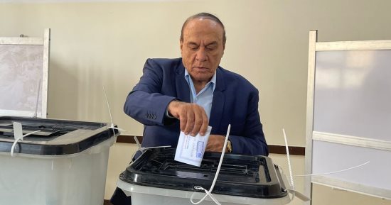 اللواء سمير فرج يدلى بصوته فى انتخابات مجلس النواب 2025