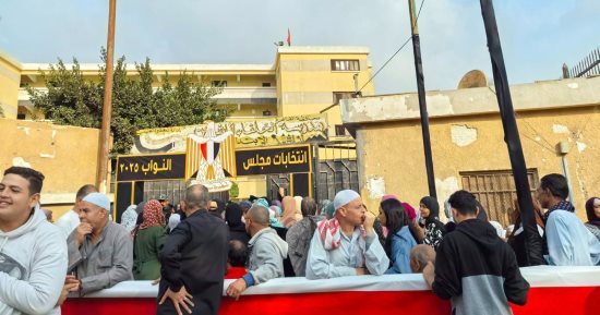بدء توافد المواطنين على لجان حدائق حلوان والمعصرة فى انتخابات النواب
