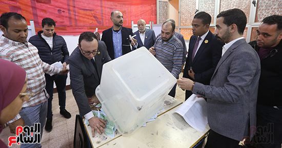 بدء إجراءات الفرز باللجان الفرعية بالجمالية