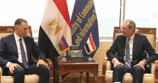 وزير الاتصالات يبحث مع وزير التنمية الرقمية والنقل الأذربيجانى تعزيز التعاون