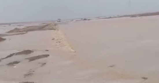 سيول وأمطار مفاجئة على مناطق جبلية جنوب غرب مرسى علم
