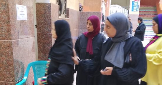 إقبال نسائي كبير على لجان انتخابات مجلس النواب في عين شمس والمطرية.. صور