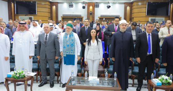 أخر موعد لسداد رسوم حج الجمعيات الأهلية للفائزين بالتأشيرات غدا.. إنشاء عيادات بمقر إقامة الحجاج فى مكة المكرمة والمدينة المنورة لتوفير الرعاية الصحية.. وتوفير الوعظ الدينى لزوار بيت الله