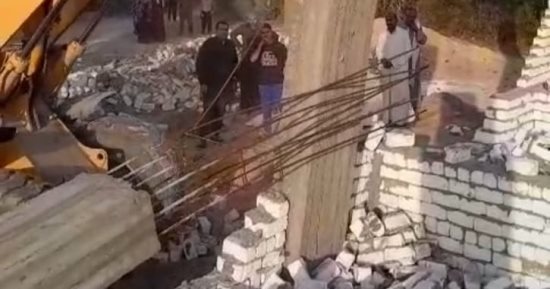 حملة فى مركز الصف بالجيزة لإزالة حالات تعدٍ على الأراضى الزراعية