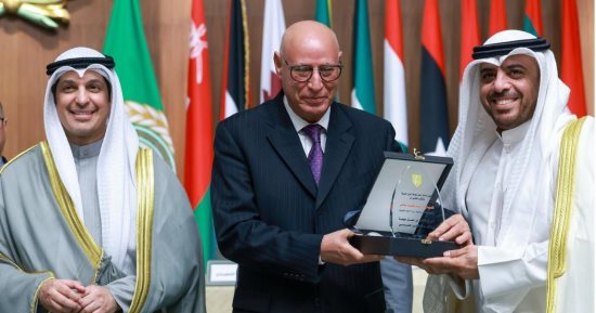 تليفزيون الكويت يفوز بجائزة التميز الإعلامى العربى