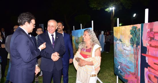 وزير الثقافة والمحافظ يشهدان ختام الدورة الـ18 من ملتقى الأقصر الدولي للتصوير