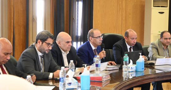 استحداث عيادات لأسر العاملين بجامعة القاهرة بمستشفيات قصر العينى.. تفاصيل