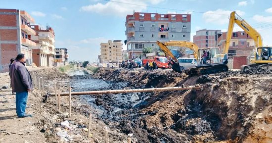 مشروعات خدمية بكافة المدن والمراكز.. محافظة الغربية تسابق الزمن للانتهاء من أعمال تغطية مصرف الزهار بقطور لتطوير البنية التحتية وتحسين جودة الحياة.. وخطة متكاملة للقضاء علي مصادر التلوث وتحقيق نقلة حضارية