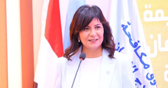 التحالف الوطني للعمل الأهلي يطلق أكبر منظومة دعم رمضاني للوصول إلى ملايين الأسر.. السفيرة نبيلة مكرم تشارك في تعبئة كراتين «مصر الخير» ضمن حملة «إفطار صائم».. ولبلبة: نتمنى الخير  لكل المصريين