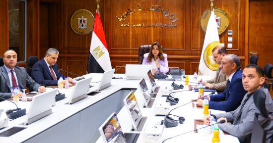 وزيرة التنمية المحلية توجه بإزالة المتغيرات المكانية غير القانونية.. صور