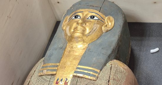 مصر تسترد قطعتين أثريتين من بلجيكا.. صور 