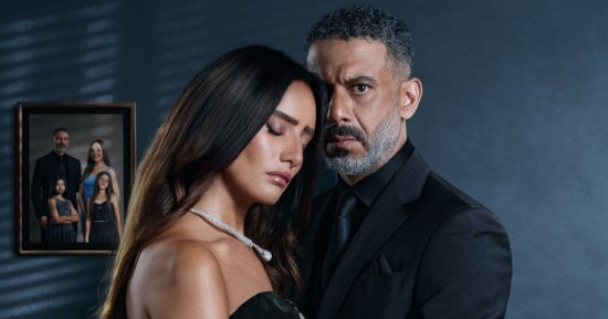 محمد فراج يكشف كواليس ما قبل مشهد الدفن فى ورد وشوكولاته.. فيديو
