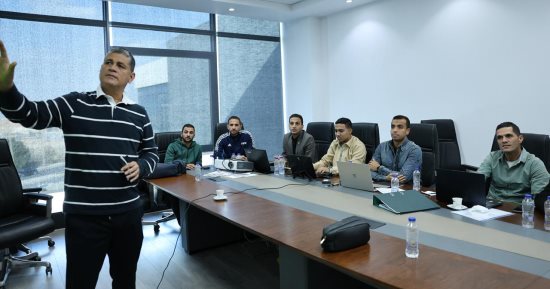 "النزاهة والالتزام ".. كواليس رسالة وداع أوسكار رويس لحكام الكرة المصرية