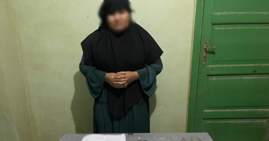 وزارة الداخلية تضبط سيدة توزع أموال بمحيط لجان فى قوص