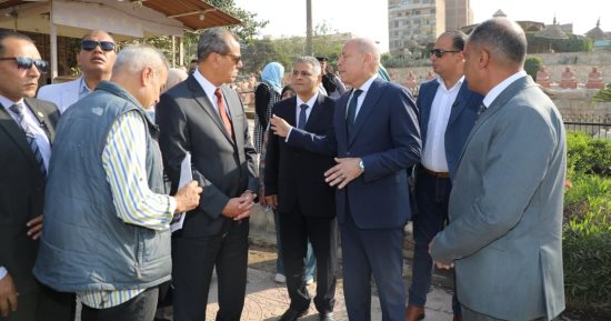 محافظ القاهرة يوجه بوضع خطة عاجلة لتطوير الحديقة اليابانية بحلوان