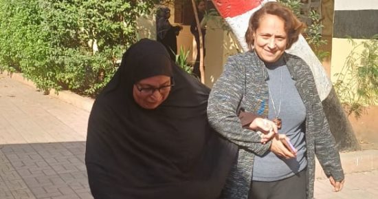 9 حالات بالقانون تهدد أمن وسلامة المسنين وتوجب الإبلاغ فورا