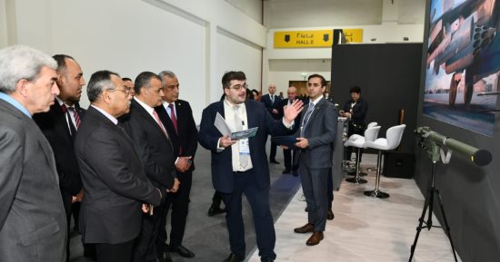 وزير الدولة للإنتاج الحربى يزور أجنحة عدد من الشركات المشاركة بمعرض EDEX 2025