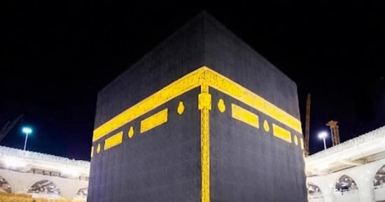 مشاهد بالعين المجردة.. فجر الجمعة تعامد كوكب المشترى على الكعبة المشرفة