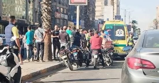 وفاة شخص فى حادث سير بشارع فيصل ونقله إلى المستشفى بواسطة الإسعاف