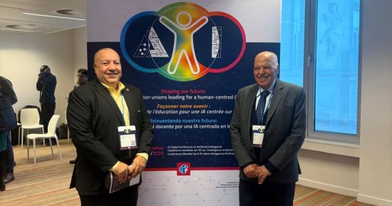 نقبب المعلمين: نتطلع لمستقبل تتكامل فيه قدرات الإنسان مع قوة التكنولوجيا