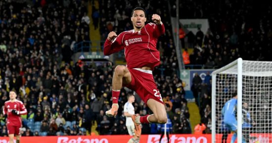 ليفربول يكشف تفاصيل إصابة إيكيتيكى ويصفها بـ«الخطيرة»