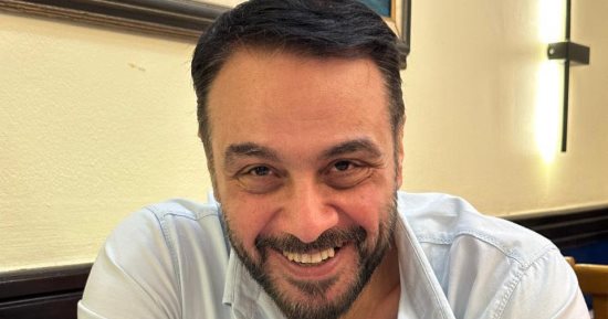 التفاصيل الكاملة لمقتل الفنان سعيد مختار خلال مشادة مع طليقته وزوجها.. فيديو