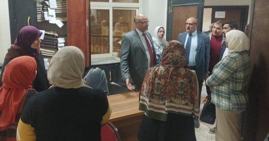 محافظ القليوبية يجرى جولة مفاجئة لمتابعة سير العمل داخل مجلس شبين القناطر